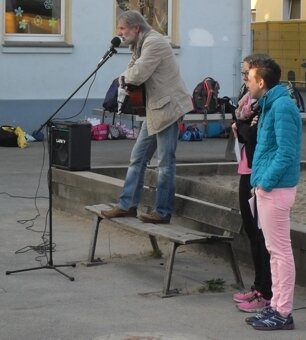 montag 9  (Bild vergr&ouml;&szlig;ern)