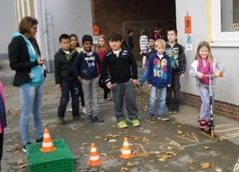 f4  (Bild vergr&ouml;&szlig;ern)