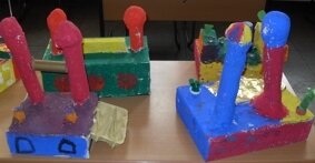 hundertwasser 2 4  (Bild vergr&ouml;&szlig;ern)