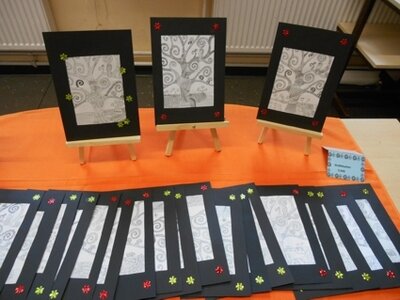 karten  (Bild vergr&ouml;&szlig;ern)