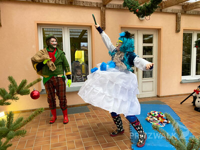 Foto des Albums: Falkenhagener Kinder standen dem Nikolaus bei