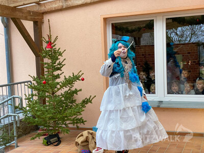 Foto des Albums: Falkenhagener Kinder standen dem Nikolaus bei