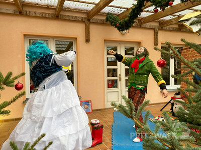 Foto des Albums: Falkenhagener Kinder standen dem Nikolaus bei