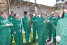 Foto des Albums: Kompetenzkreis Tierwohl des Bundeslandwirtschaftsministers informiert sich bei Schweinehaltern im Kreis Uelzen