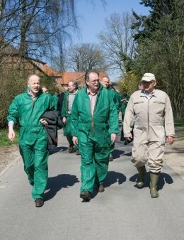 Foto des Albums: Kompetenzkreis Tierwohl des Bundeslandwirtschaftsministers informiert sich bei Schweinehaltern im Kreis Uelzen