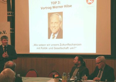 Foto des Albums: Werner Hilse zu Gast in der Heimat: wenig Mut machende Worte vom Landvorkpräsidenten bei der Kreisversammlung Lüchow-Dannenberg