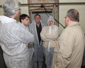 Foto des Albums: Zukunft der Schweinehaltung – Staatssekretärin Flachsbarth informiert sich bei BVNON-Vorsitzendem Thorsten Riggert