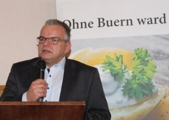 Foto des Albums: Bauer Willi macht Landwirten bei Kreisversammlung Lüchow-Dannenberg Mut