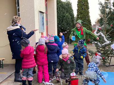 Foto des Albums: Sadenbecker Kinder hatten Theaterspaß bei der Feuerwehr