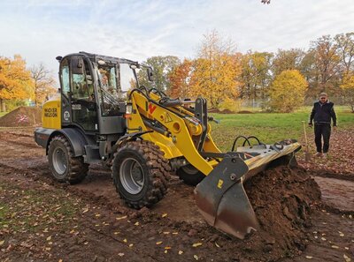 Foto des Albums: Arbeiten am Bouleplatz