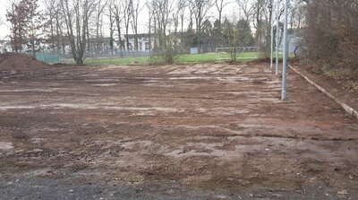 Foto des Albums: Arbeiten am Bouleplatz