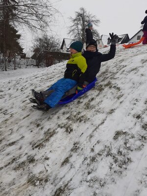 Foto des Albums: Erster Schneespaß in der Notbetreuung