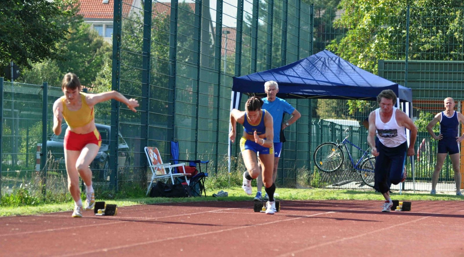 Bild: Start 200m-Lauf