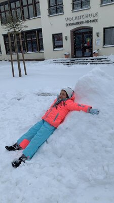 Foto des Albums: Unsere Schule im Schnee