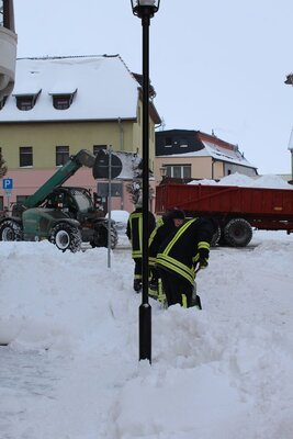 Foto des Albums: Winter 2021 Schneeräumung Markt