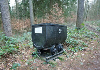 Alte Lore am Strutzbergstollen  (Bild vergr&ouml;&szlig;ern)