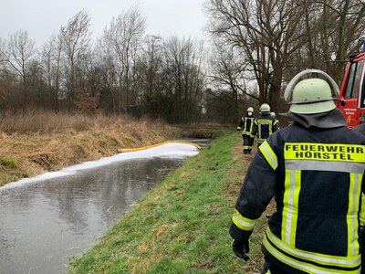 Foto des Albums: 2021-03-13-Einsatz_3 Einsatz Riesenbeck Öl-Straße