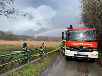 Foto des Albums: 2021-03-13-Einsatz_3 Einsatz Riesenbeck Öl-Straße