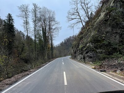 15.11.2021 Der Asphalt ist eingebaut.  (Bild vergr&ouml;&szlig;ern)