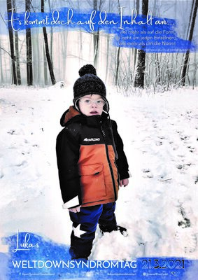 Unser Lukas wird im Juni 5 Jahre. Er hatte die schlechtesten Prognosen und entwickelt sich trotzdem ganz toll. Seitdem er l&auml;uft, ist nichts vor ihm sicher und er entdeckt die Welt. 