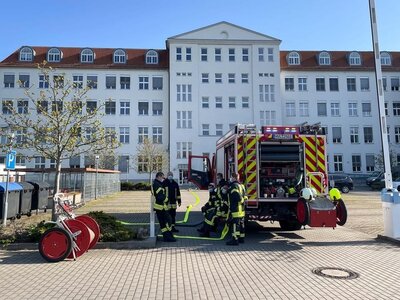 Foto des Albums: Einsatz 083/2021 - Bombendrohung Rathaus