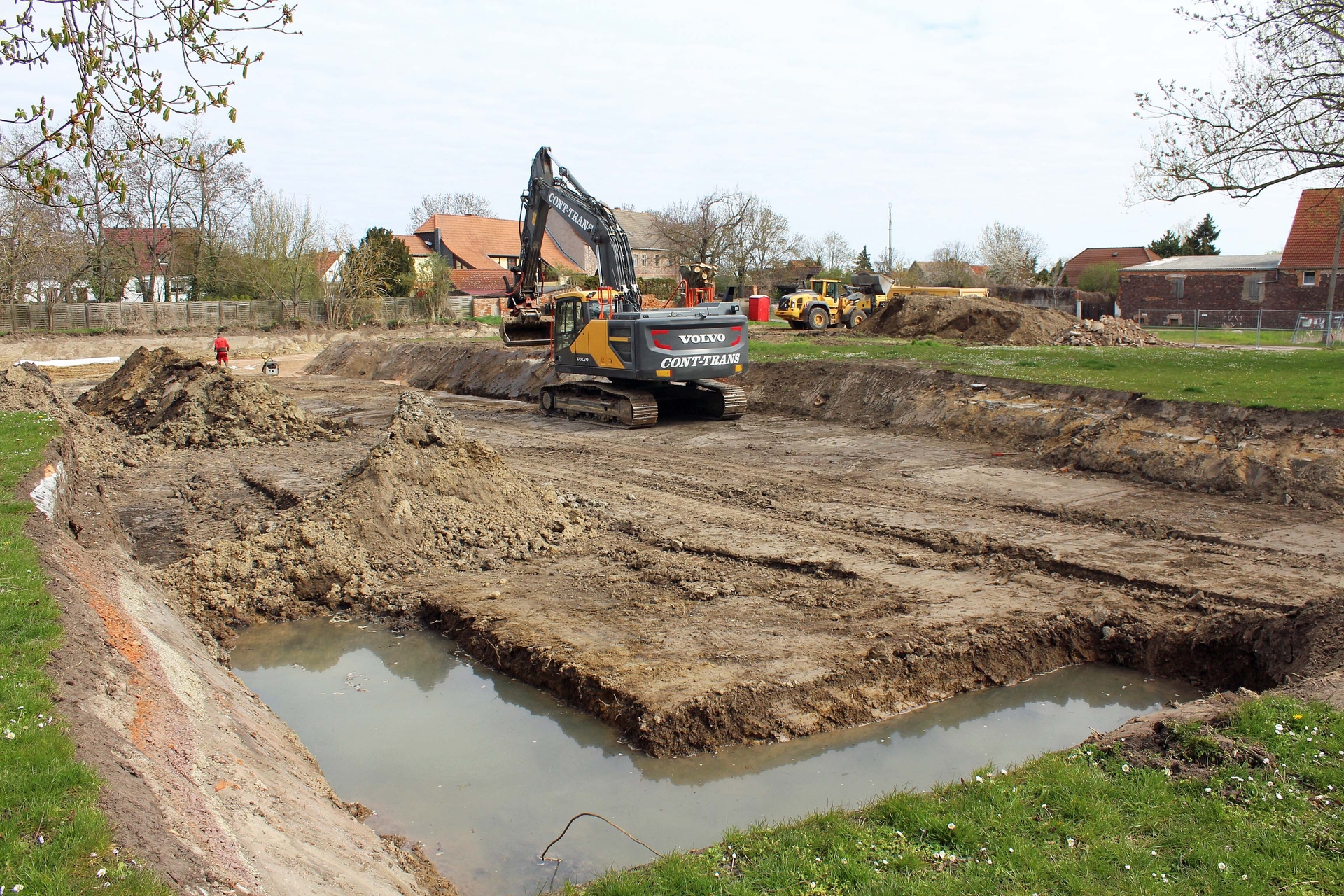 Bild: 008 Wasser in der Baugrube