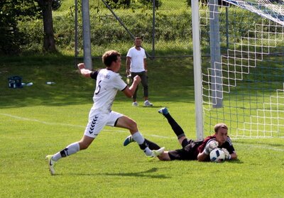 Foto des Albums: FG Herren I - SGM Waldburg/ Grünkraut 2:2 (27. 08. 2017)