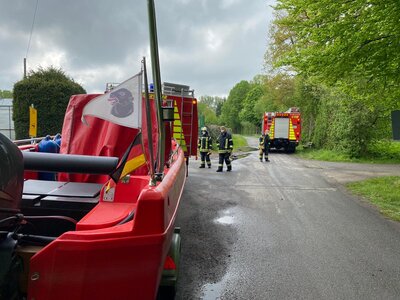 Foto des Albums: 2021-05-09-Einsatz 2 Öl_Gewässer Bevergern