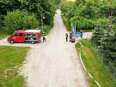 Insgesamt wurden 45 B-Schl&auml;uche verlegt. Foto: Uwe Sellmann  (Bild vergr&ouml;&szlig;ern)