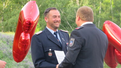 Vorschaubild: Ronny Gerhard erhielt die Havelländische Feuerwehr-Ehrenmedaille in Gold