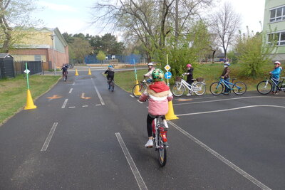 Foto des Albums: Klasse 4c - Fahrradprüfung