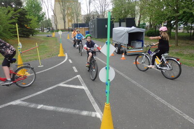 Foto des Albums: Klasse 4c - Fahrradprüfung