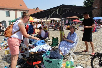 Foto des Albums: 1. Kinderflohmarkt von Kleine Fiener e.V.
