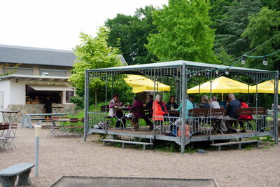 Abschlu&szlig; im Biergarten  (Bild vergr&ouml;&szlig;ern)