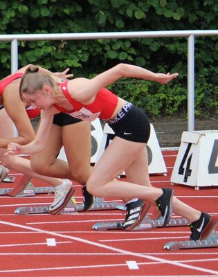 Lisa Start  (Bild vergr&ouml;&szlig;ern)