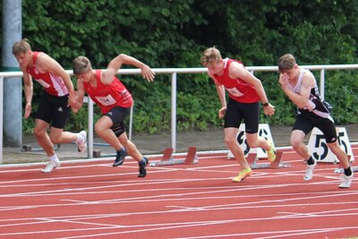 Milian Start  (Bild vergr&ouml;&szlig;ern)