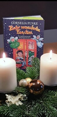 Vorlesezeit mit Frau Walter aus der B&uuml;cherei in der 1c 