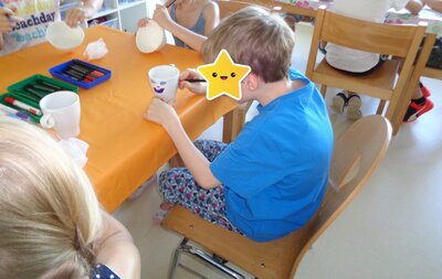 ...konnte man in den Ferien bei uns bemalen  (Bild vergr&ouml;&szlig;ern)