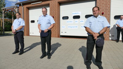 Foto des Albums: Übergabe des neuen Hilfeleistungslöschgruppenfahrzeug (HLF) 20 an die Freiwillige Feuerwehr Grasleben