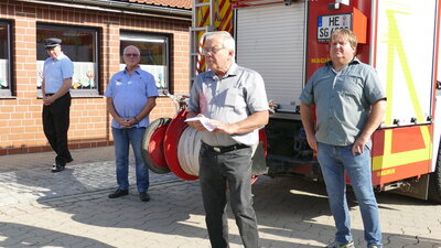 Foto des Albums: Übergabe des neuen Hilfeleistungslöschgruppenfahrzeug (HLF) 20 an die Freiwillige Feuerwehr Grasleben