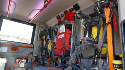 Foto des Albums: Übergabe des neuen Hilfeleistungslöschgruppenfahrzeug (HLF) 20 an die Freiwillige Feuerwehr Grasleben