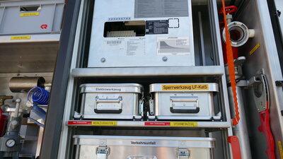 Foto des Albums: Übergabe des neuen Hilfeleistungslöschgruppenfahrzeug (HLF) 20 an die Freiwillige Feuerwehr Grasleben