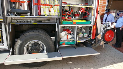 Foto des Albums: Übergabe des neuen Hilfeleistungslöschgruppenfahrzeug (HLF) 20 an die Freiwillige Feuerwehr Grasleben