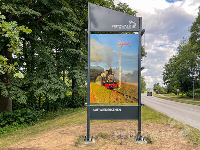 Foto des Albums: Ortseingangstafeln begrüßen jetzt die Bürger