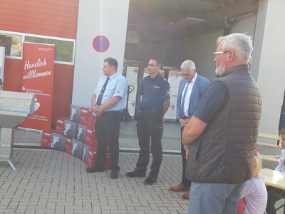 Foto des Albums: 81 Edelstahlgrills für Feuerwehrvereine Landkreis Gotha