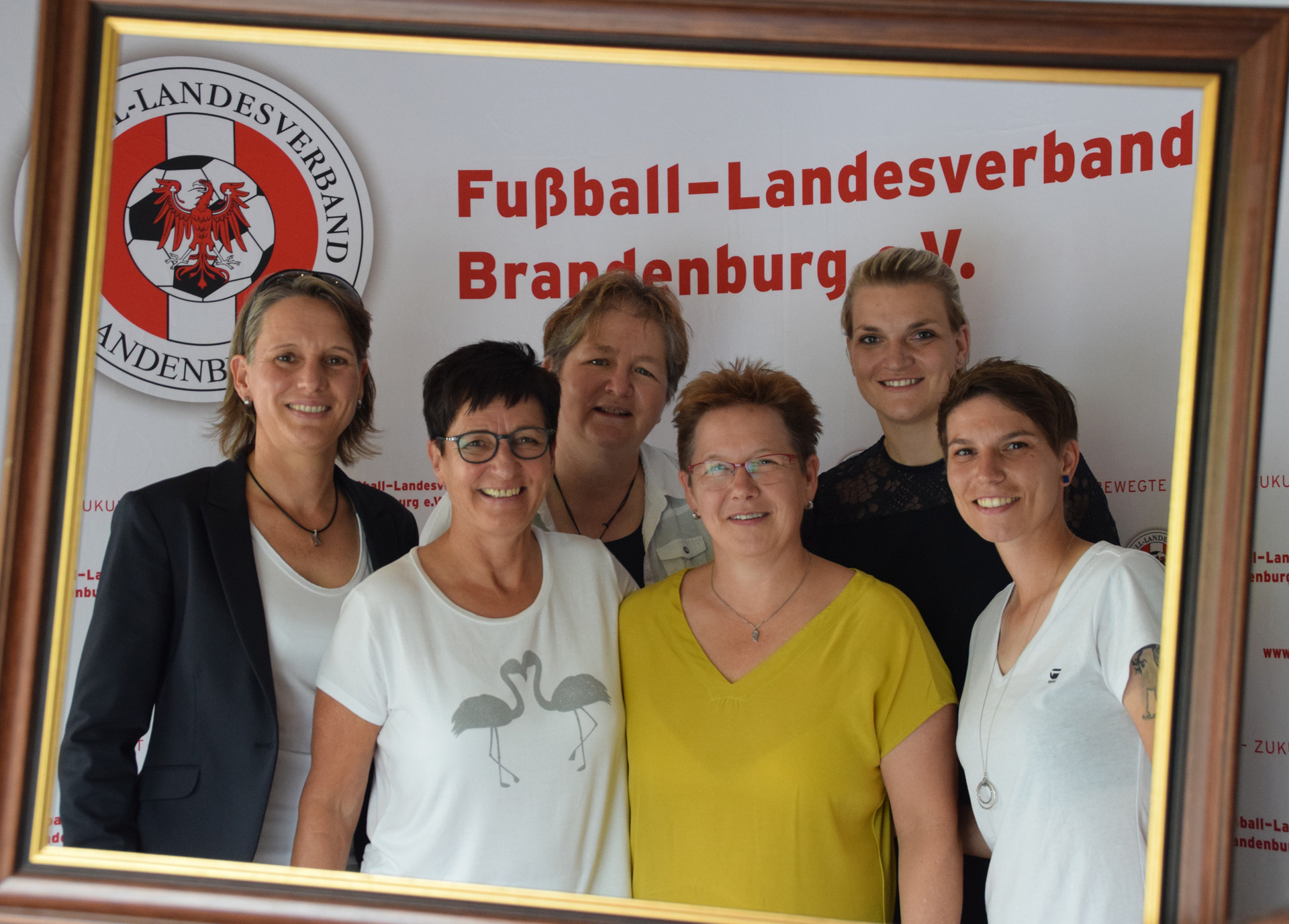 Bild: Erinnerungsfotos ... natürlich mit den Mitstreitern aus U12-Auswahlzeiten.
