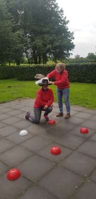 Dajana wird f&uuml;r 25 Jahre aktive Mitgliedschaft geehrt  (Bild vergr&ouml;&szlig;ern)