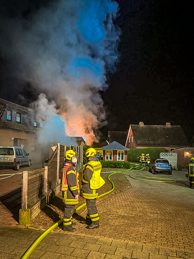 Bild: F2 Brennt-Holzlager00004