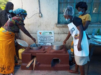 Foto des Albums: Construction of an energy-saving stove in July 2021