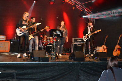 Foto des Albums: Summer beinand, Freitag und Samtagabend